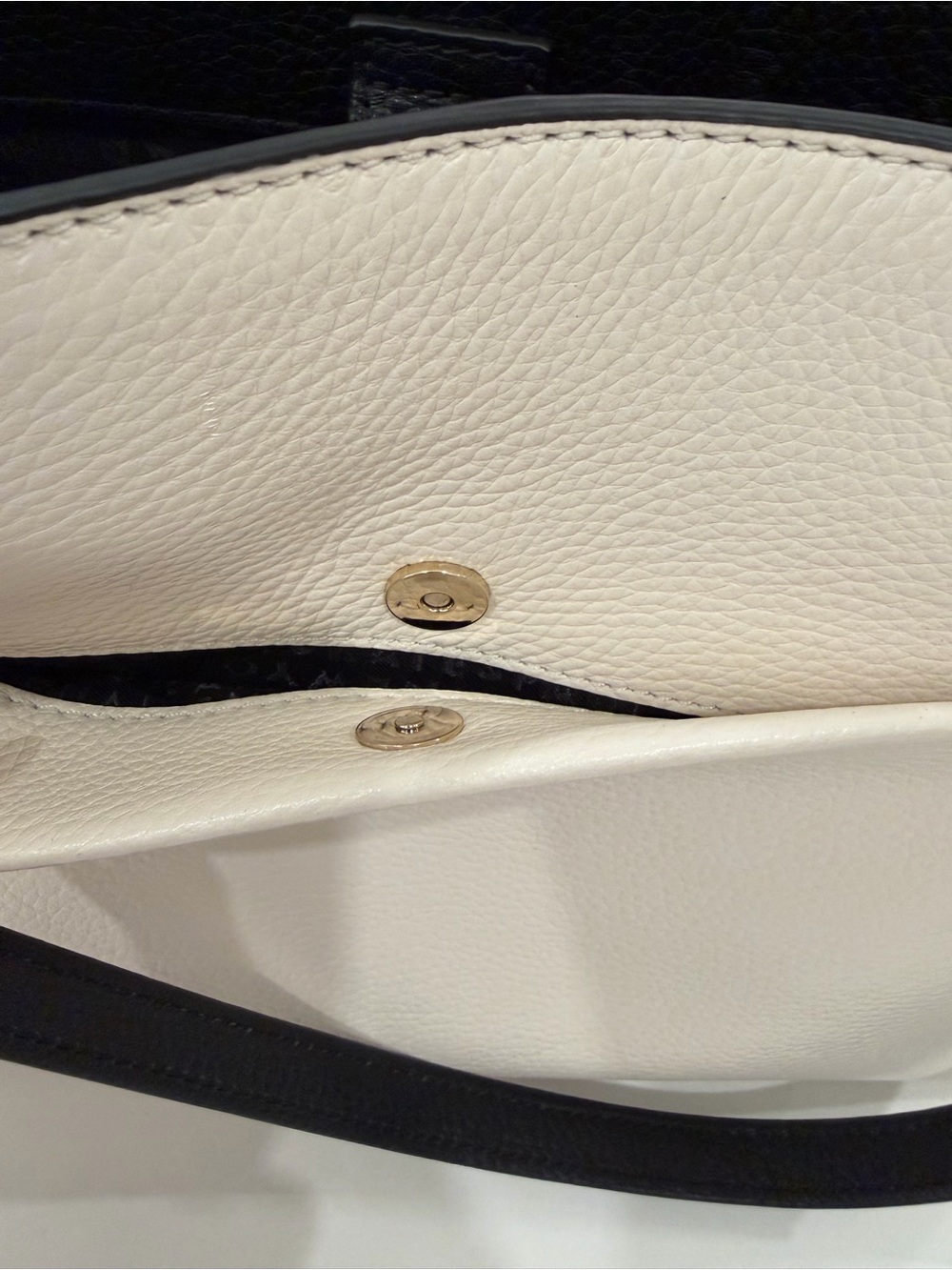 kate spade Cream Shoulder Bag with Black Trim and Bow Detail - Picture 5 of 10
